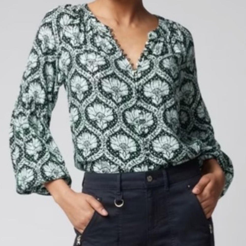 White House Black Market Crinkle Blouse - Picture 2 of 15